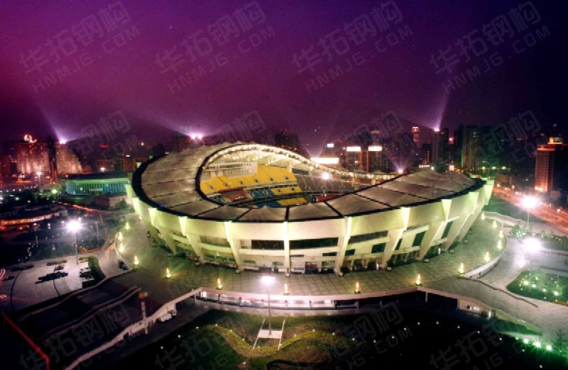 上海八万人体育馆膜结构